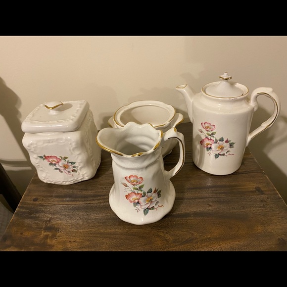 The House of Webster vintage teapot accessories - Picture 1 of 16